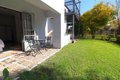 Apartment / Flat For Sale in Douglasdale, Sandton